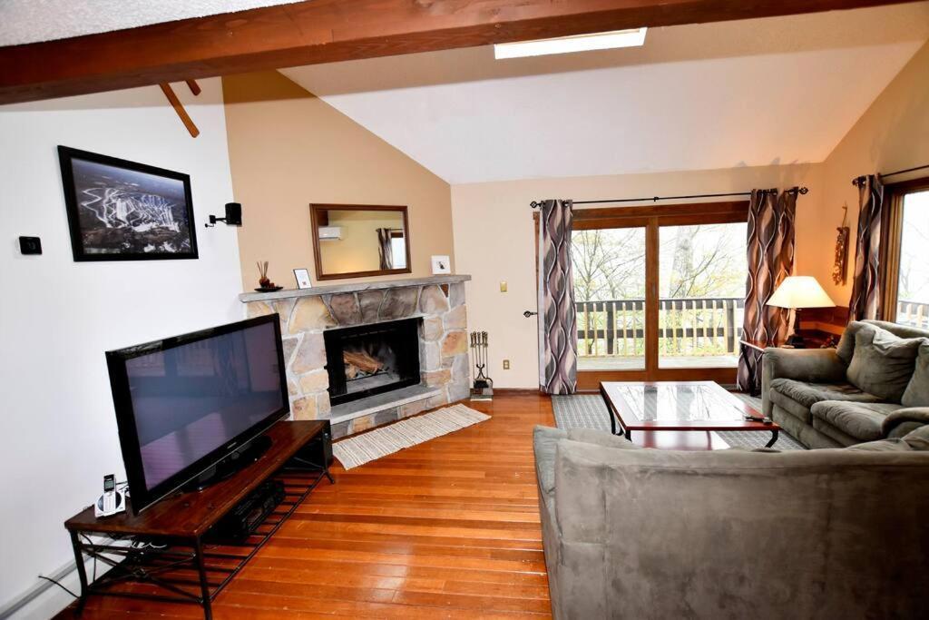 3-Bedroom Vacation Home Steps To Camelback Ski Area Ski-In Ski-Out Crescent Lake Exterior foto