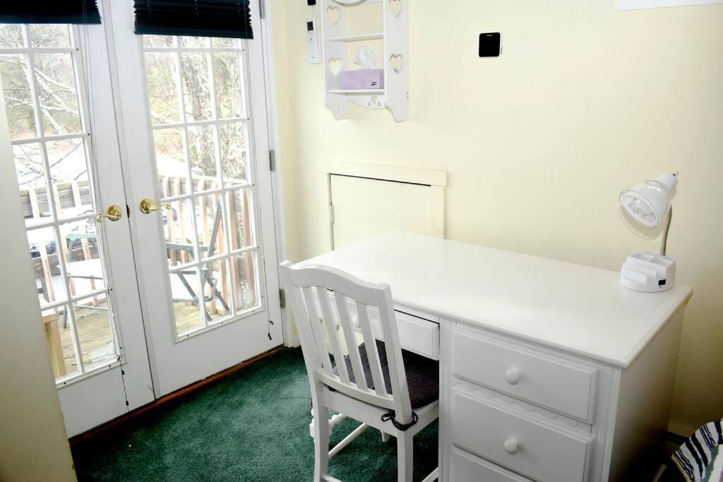 3-Bedroom Vacation Home Steps To Camelback Ski Area Ski-In Ski-Out Crescent Lake Exterior foto