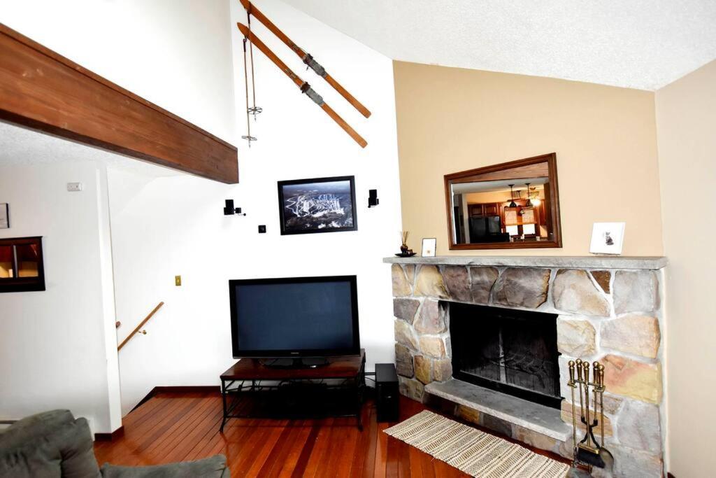 3-Bedroom Vacation Home Steps To Camelback Ski Area Ski-In Ski-Out Crescent Lake Exterior foto