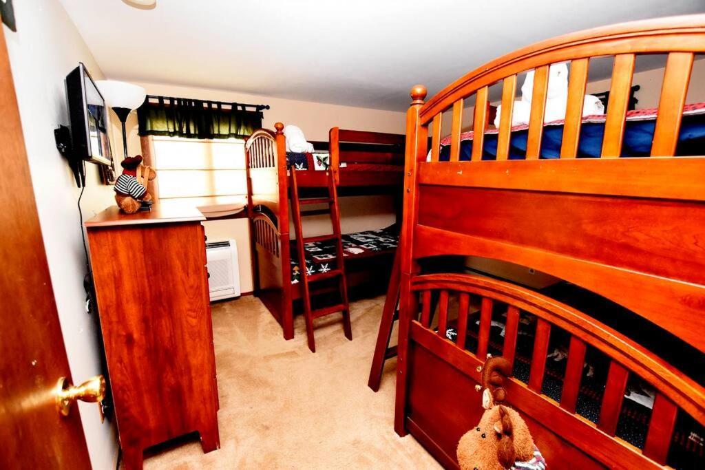 3-Bedroom Vacation Home Steps To Camelback Ski Area Ski-In Ski-Out Crescent Lake Exterior foto